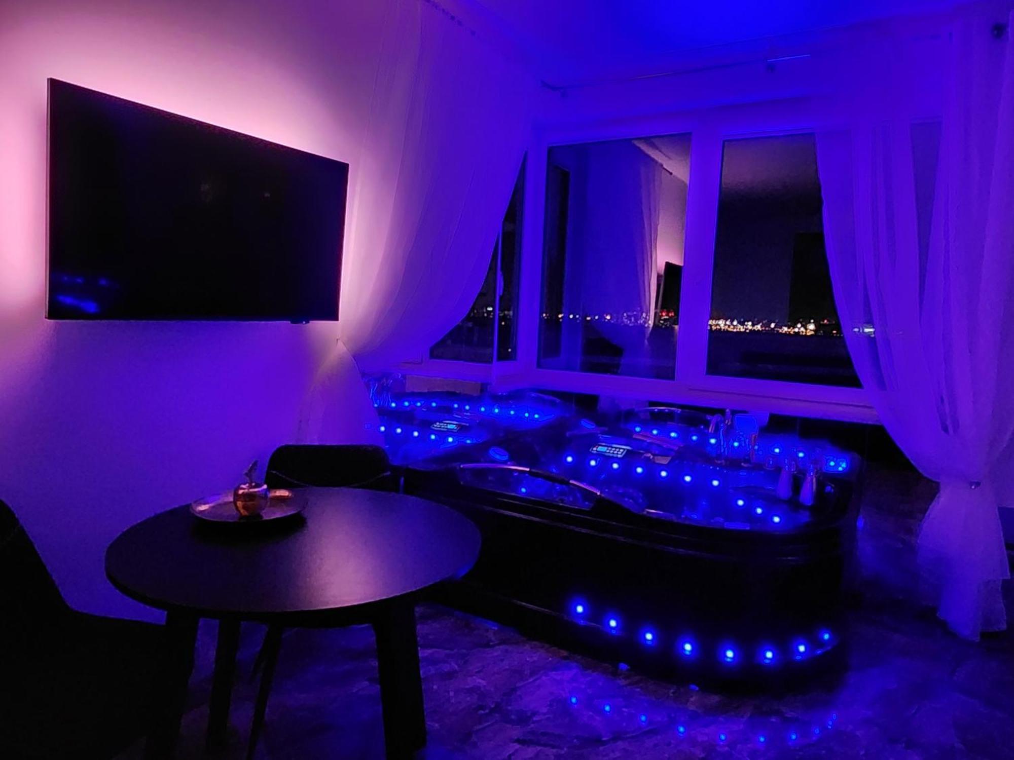 Apartment By The Sea - Prestige With A Luxurious Jacuzzi, Sauna And An Exclusive Massage Chair Available In One Of The Apartments! Gdansk