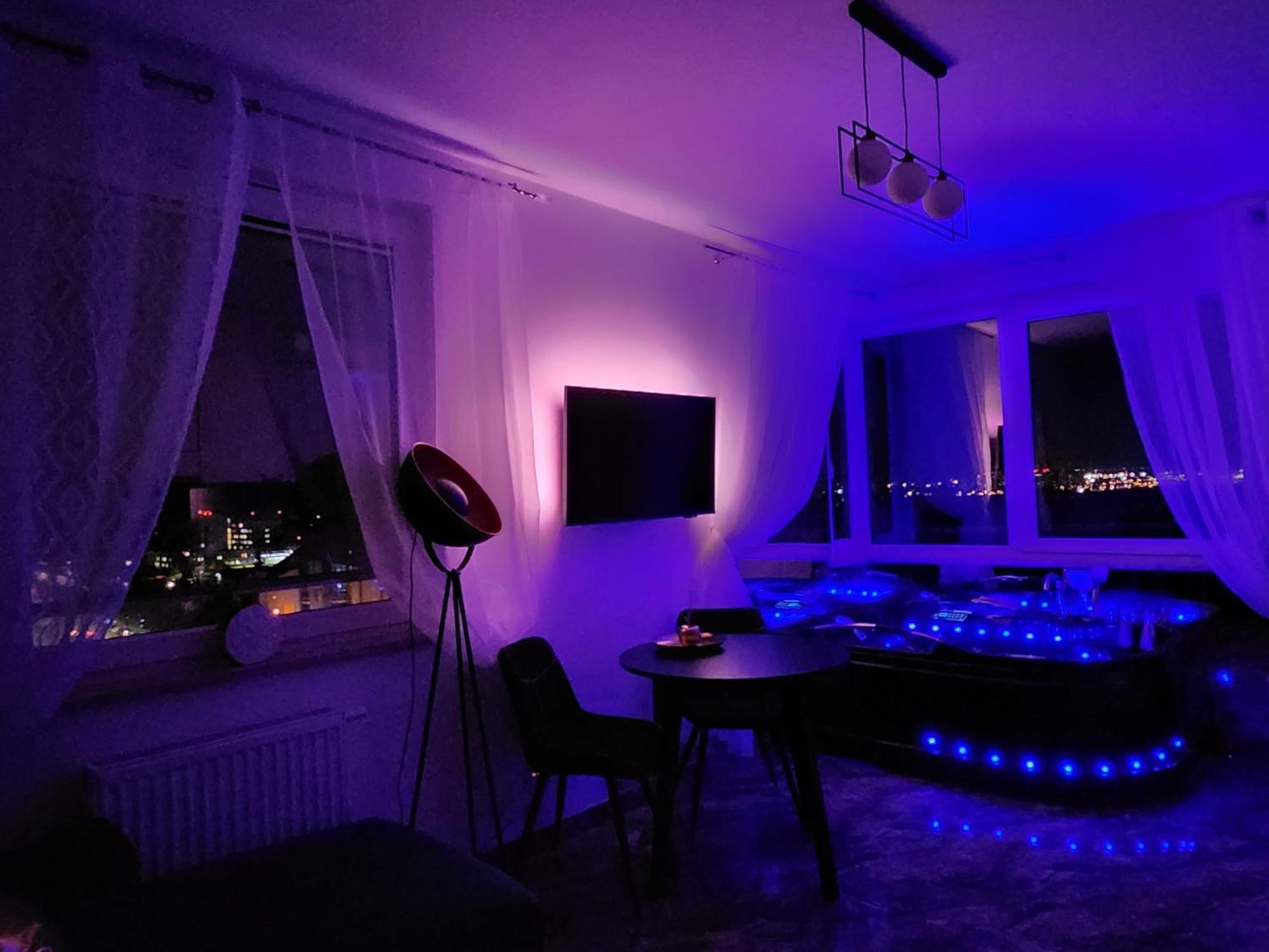 Lägenhet By The Sea - Prestige With A Luxurious Jacuzzi, Sauna And An Exclusive Massage Chair Available In One Of The Apartments! Gdańsk