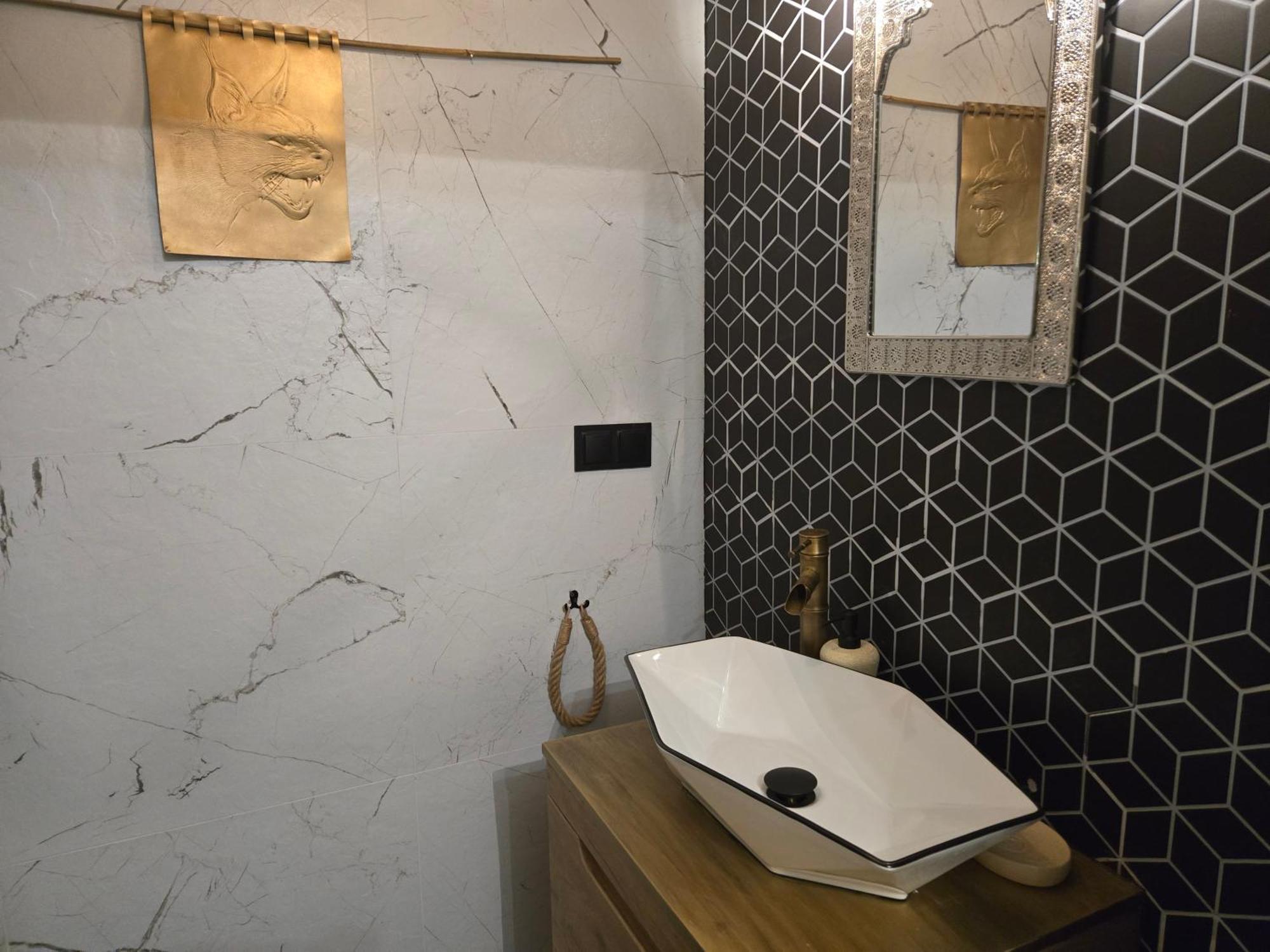 By The Sea - Prestige With A Luxurious Jacuzzi, Sauna And An Exclusive Massage Chair Available In One Of The Apartments! Lägenhet