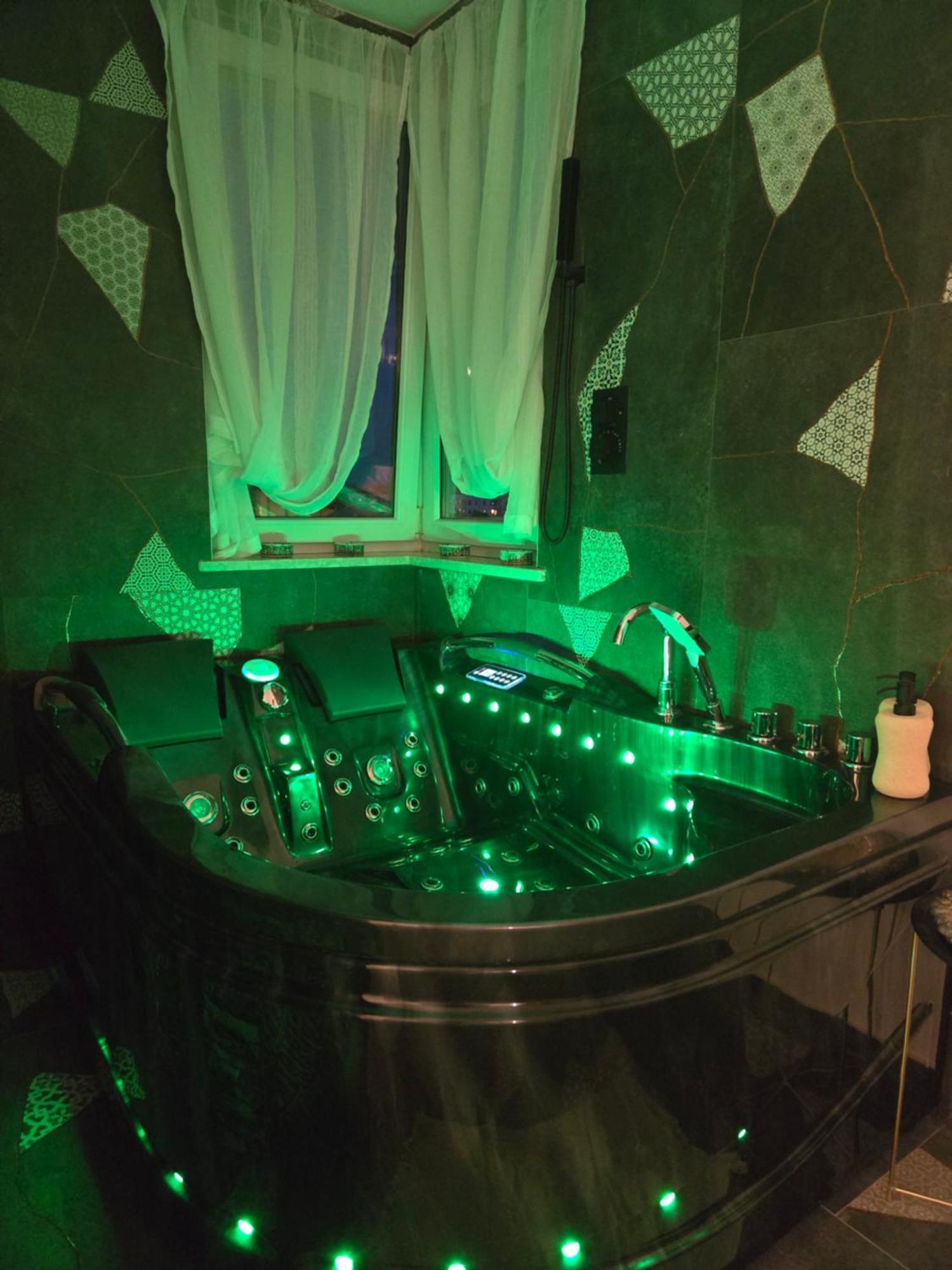 By The Sea - Prestige With A Luxurious Jacuzzi, Sauna And An Exclusive Massage Chair Available In One Of The Apartments! * Gdańsk