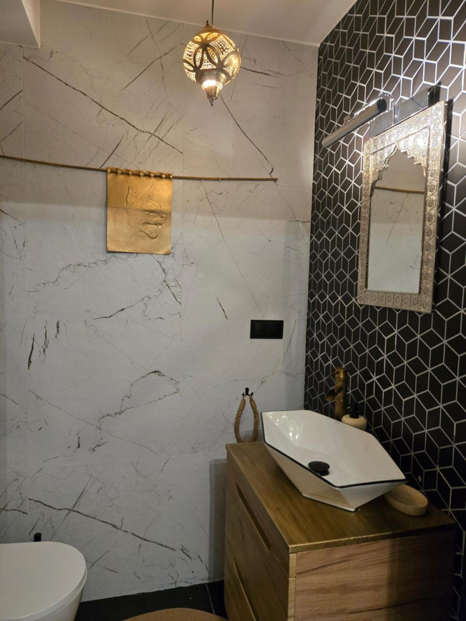By The Sea - Prestige With A Luxurious Jacuzzi, Sauna And An Exclusive Massage Chair Available In One Of The Apartments! Lägenhet