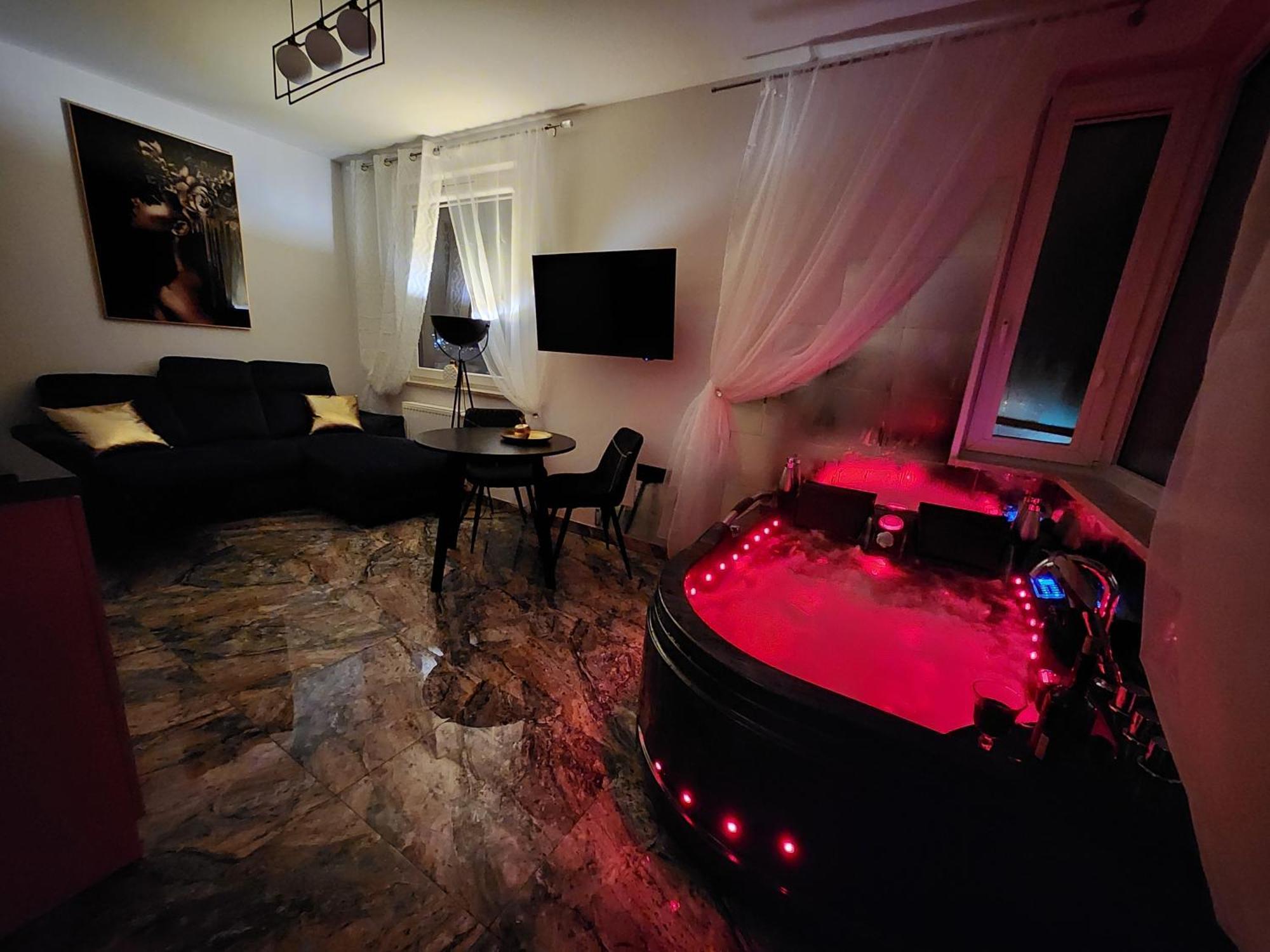 Lejlighed By The Sea - Prestige With A Luxurious Jacuzzi, Sauna And An Exclusive Massage Chair Available In One Of The Apartments! *